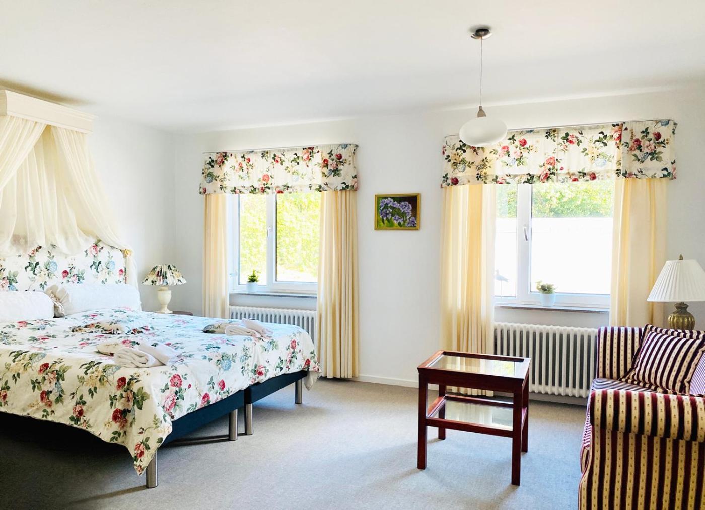 Hotel Hojbyso Екстер'єр фото